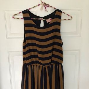 Audrey 3+1 Dress